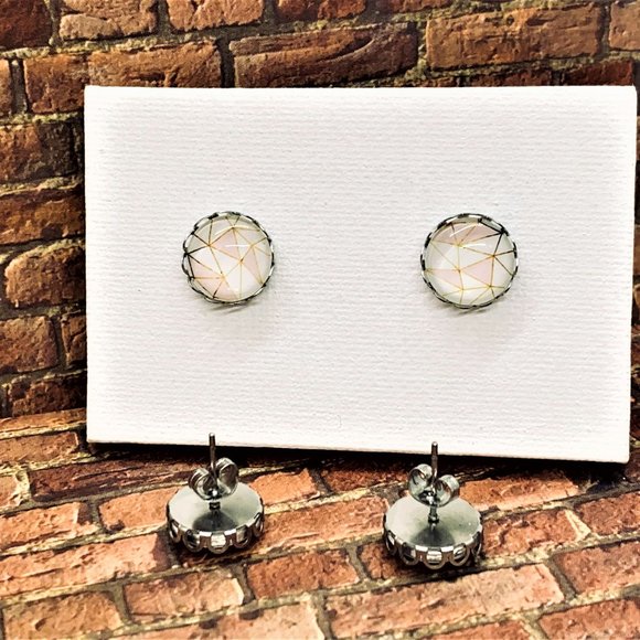 Hand Crafted 12 mm earrings- pink, gold, white - Picture 11 of 16